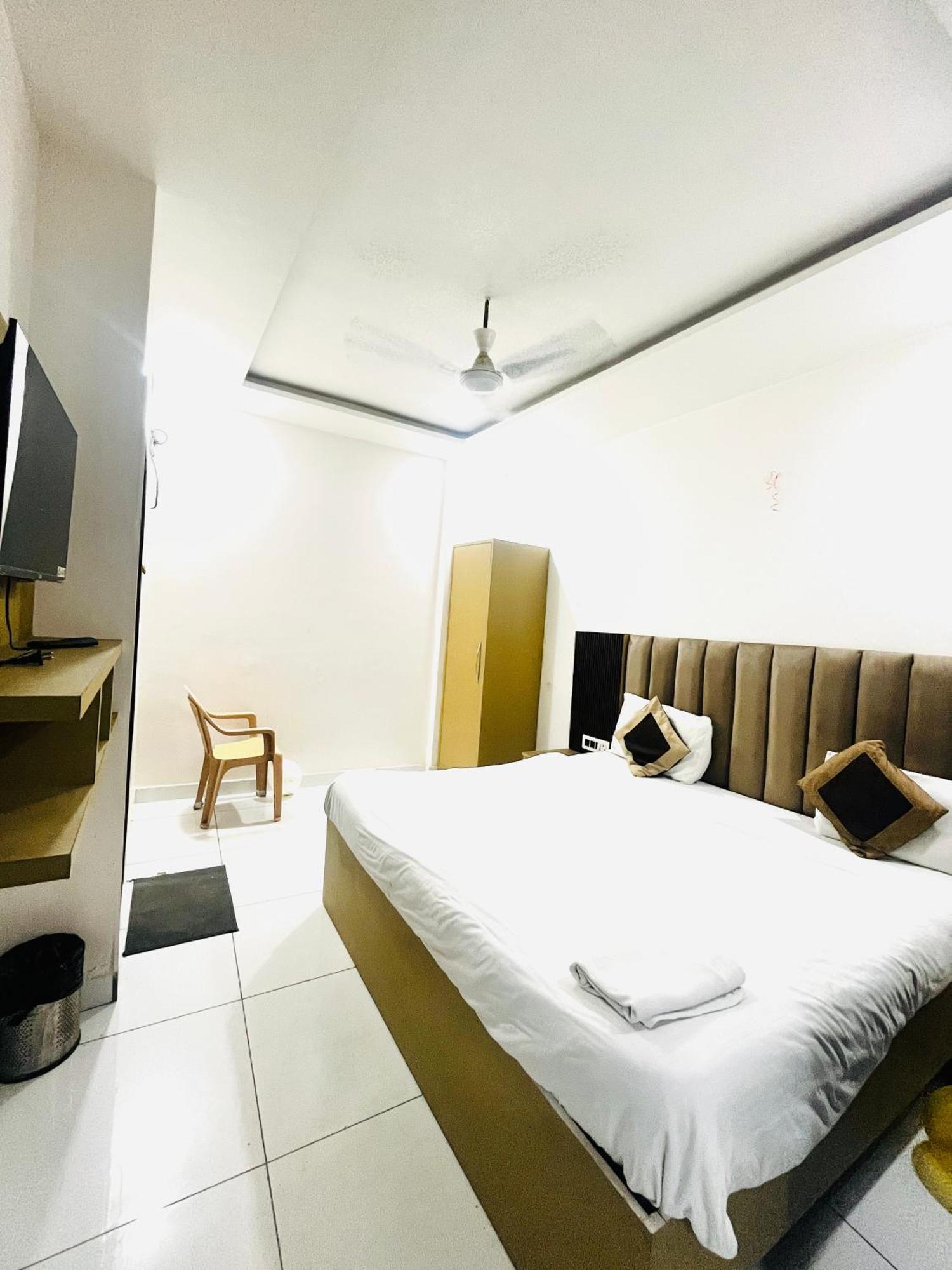 Hotel Green Apple バレーリー エクステリア 写真